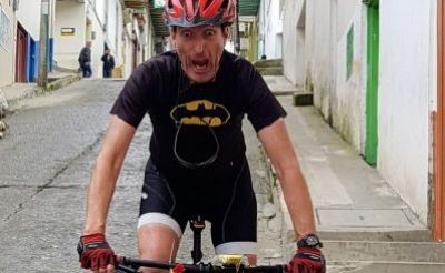 Bruce Irving Cycling on the  tour with redspokes